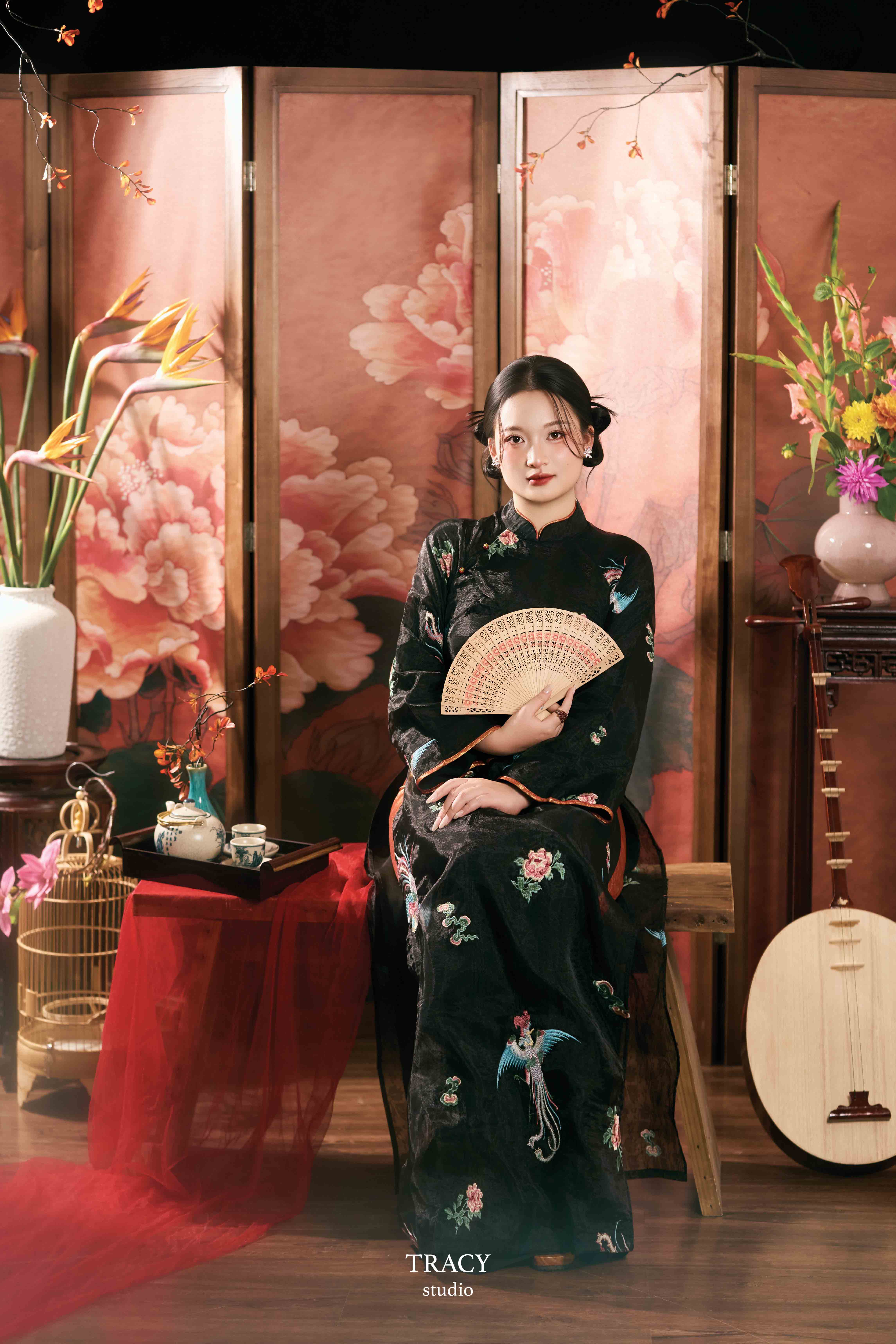 frontend/img/gallery/anh-tet-yem-ao-dai/tracy-studio-chup-ao-dai-tet-gam (8).jpg